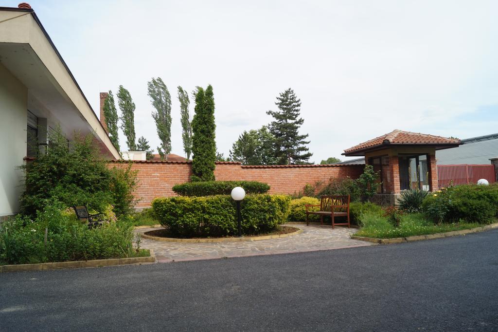 Hotel Kardjali Kurdzhali Exterior photo